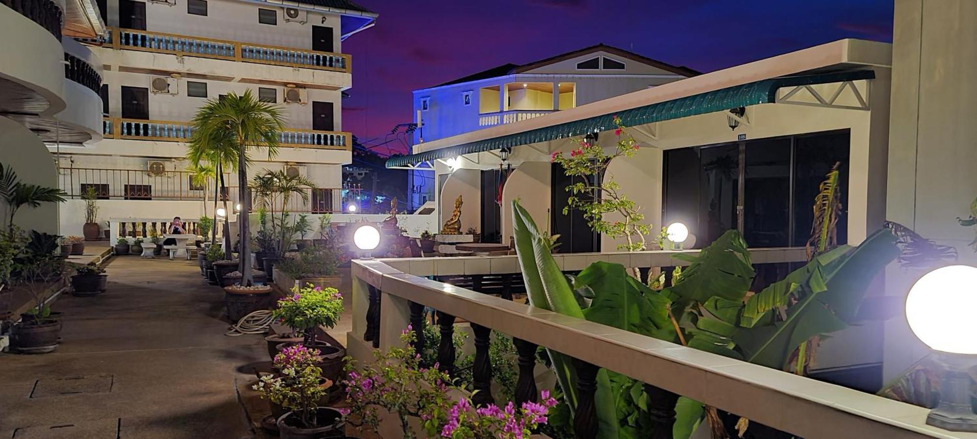 Blue Sky Residence Patong Zewnętrze zdjęcie